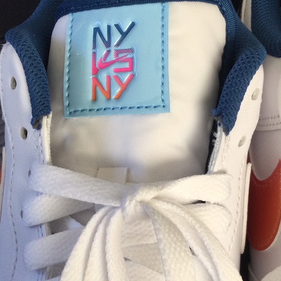 Nike Air Air Force 1 NY VS NY size 9.5 white/blue (aqua) sneakers for men. NWT - Picture 9 of 12